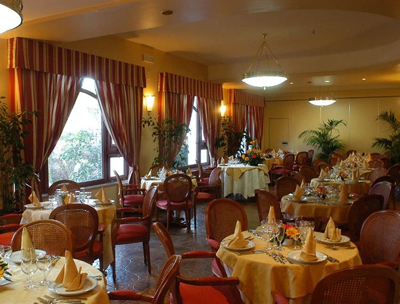 Hotel Azzolini Villagrazia Di Carini Экстерьер фото